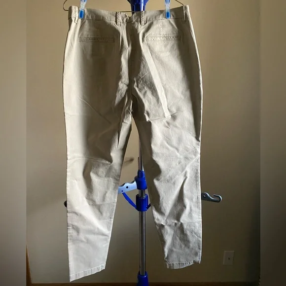 NWT Boden Khakis - Picture 3 of 9